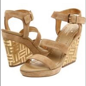 Kate Spade tan suede wedges